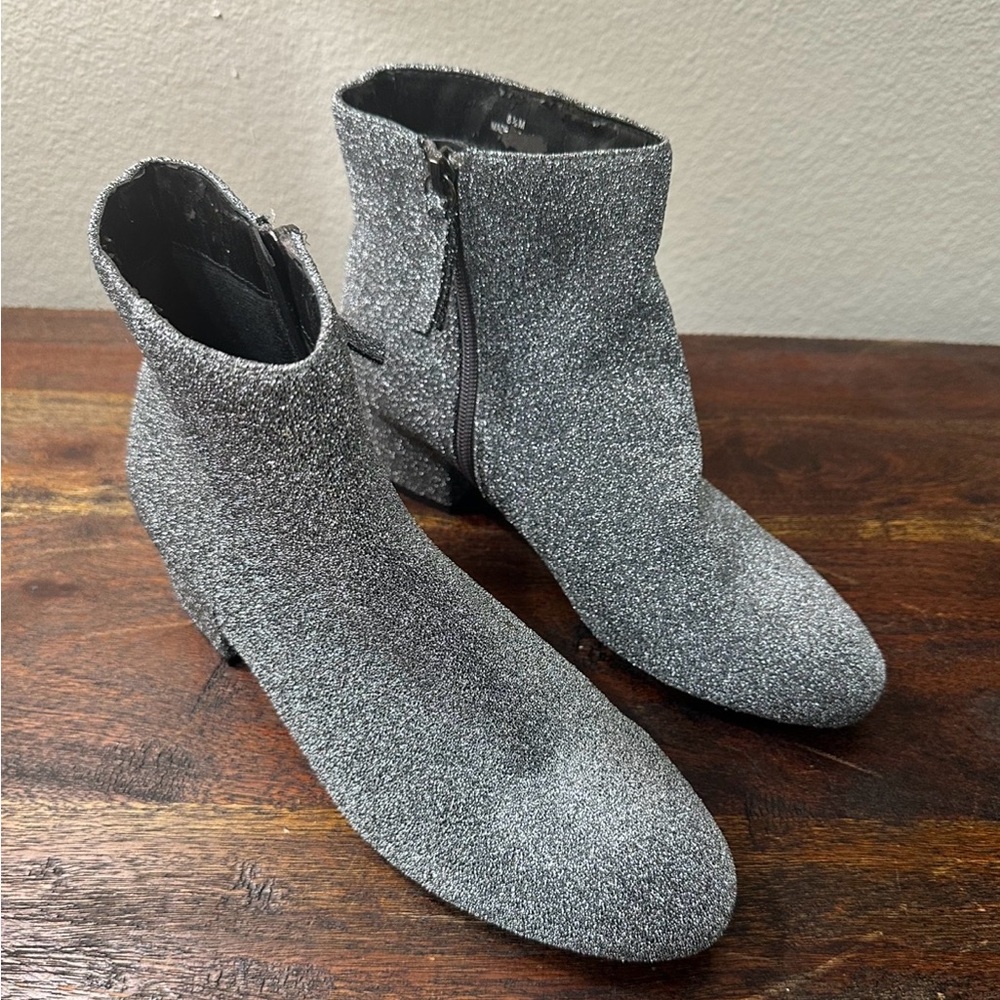 Simply Styled Glittery Gray Ankle Boots size 8.5